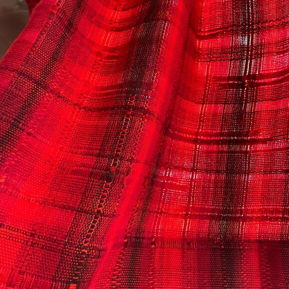 Vintage 70s pleated curtain, multiple red tones plaid, woven single panel - Picture 5 of 9